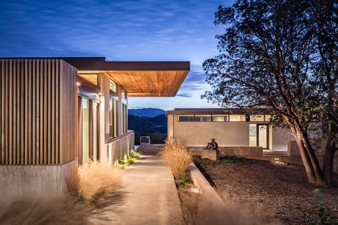 General contractor