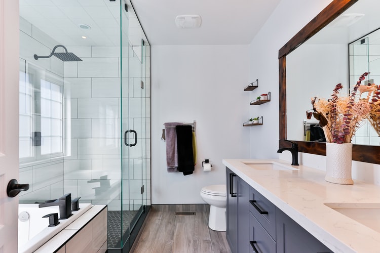 Shower stall in Mission Viejo